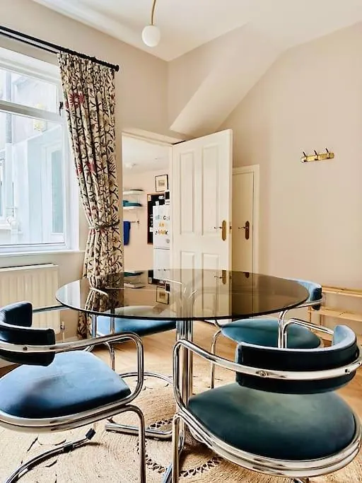 Stylish City Centre House / 3 Bedroom / Family Friendly Belfast