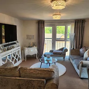 https://rothwell.cardiffhotelswales.com