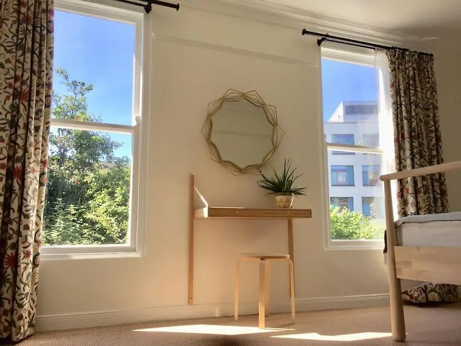 Stylish City Centre House / 3 Bedroom / Family Friendly Belfast Feriehus